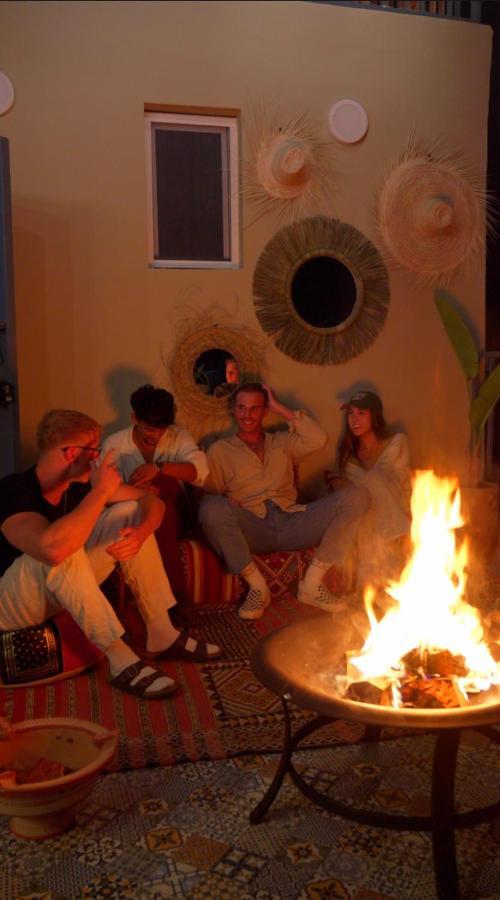 Tamraght Playa Del Sol Surf Houseホステル エクステリア 写真