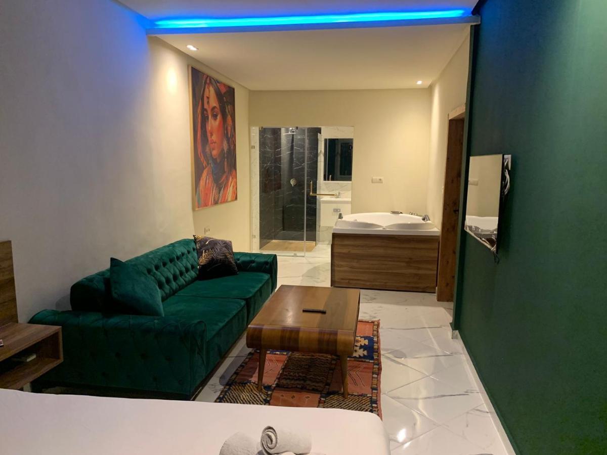 Tamraght Playa Del Sol Surf Houseホステル エクステリア 写真
