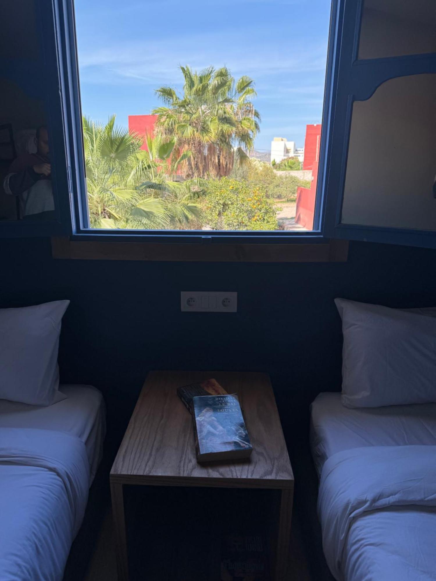 Tamraght Playa Del Sol Surf Houseホステル エクステリア 写真