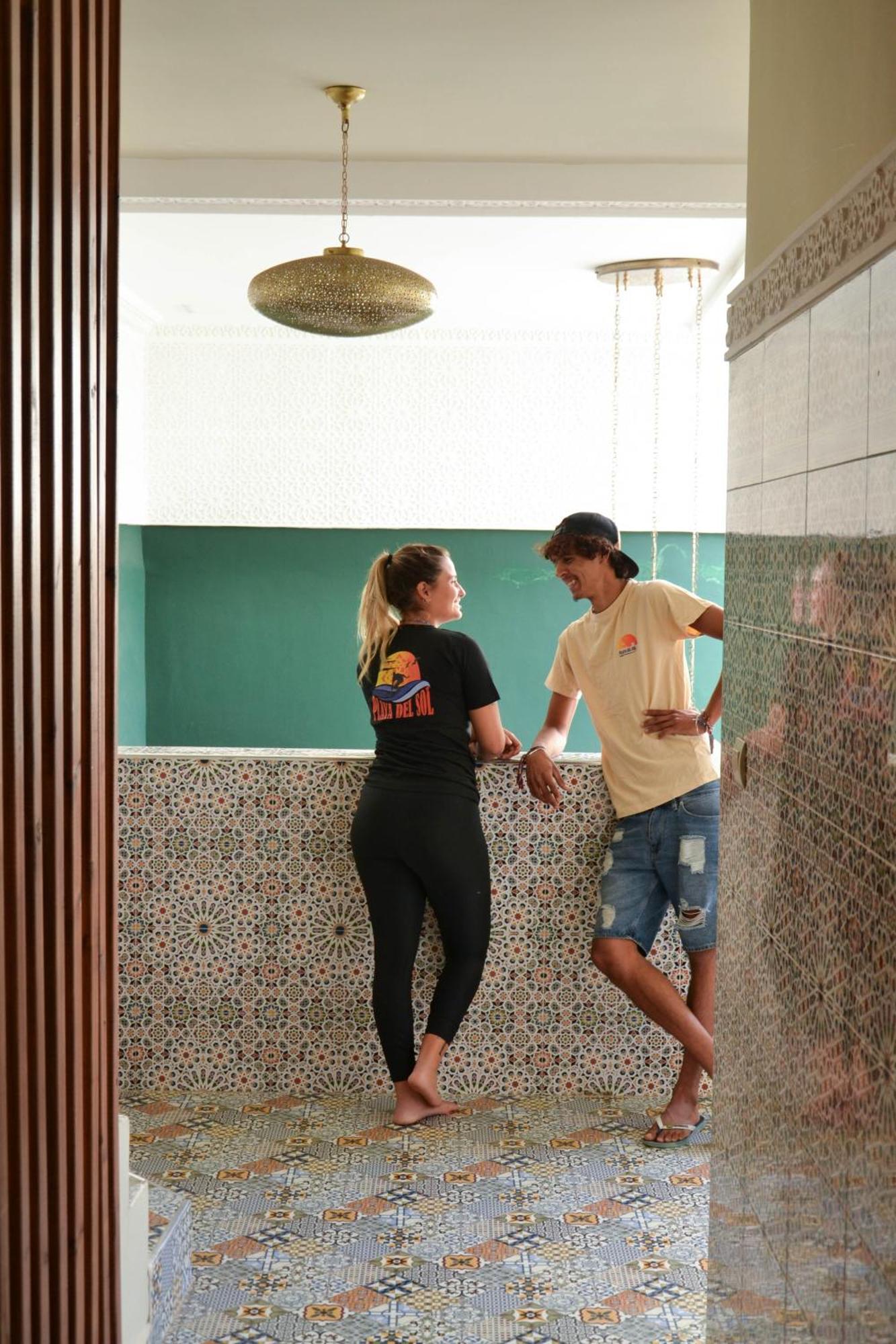 Tamraght Playa Del Sol Surf Houseホステル エクステリア 写真